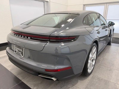 2025 Porsche Panamera 4