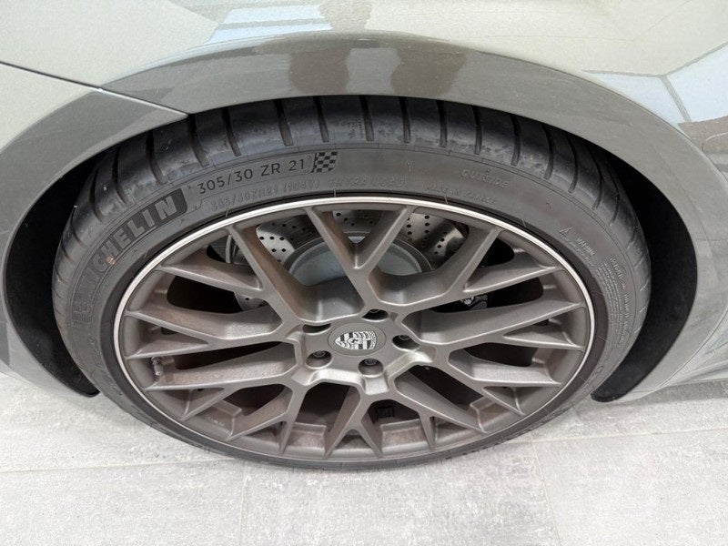 2024 Porsche 911 Carrera 4S