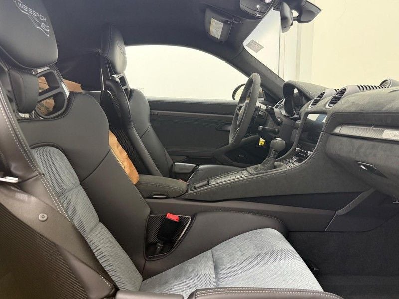 2024 Porsche 718 Cayman GT4 RS