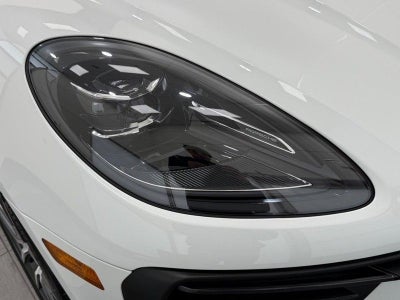 2025 Porsche Macan AWD