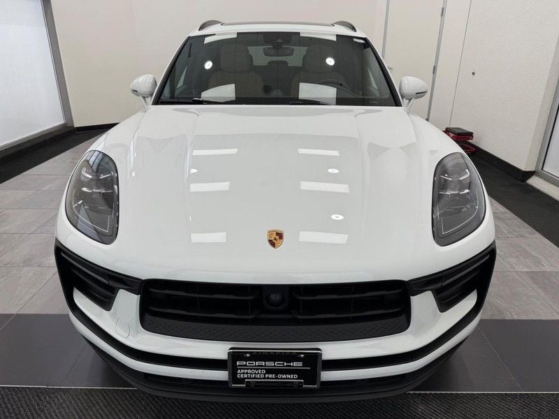 2025 Porsche Macan AWD