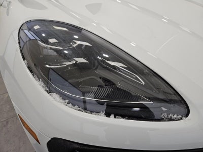 2025 Porsche Macan AWD