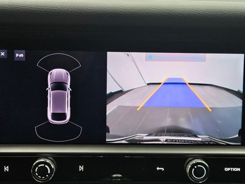 2025 Porsche Macan AWD