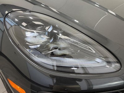 2025 Porsche Macan T