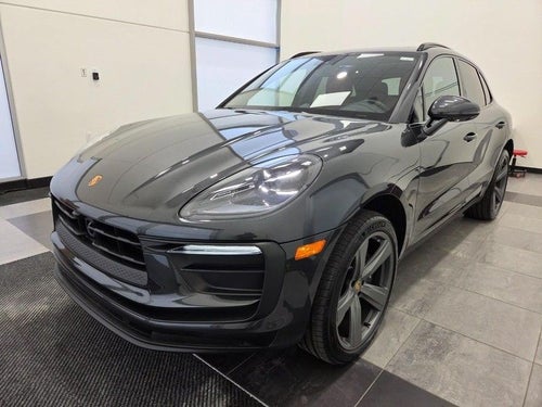 2025 Porsche Macan AWD