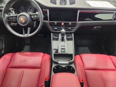 2025 Porsche Macan AWD