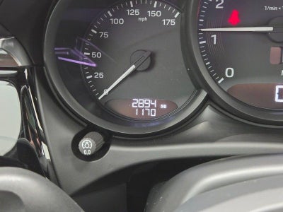 2025 Porsche Macan AWD