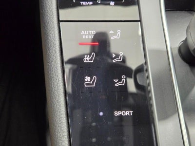 2025 Porsche Macan AWD