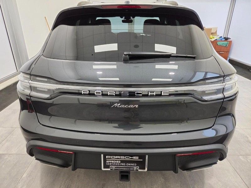 2025 Porsche Macan AWD