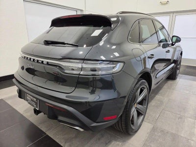 2025 Porsche Macan AWD