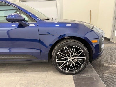 2025 Porsche Macan AWD