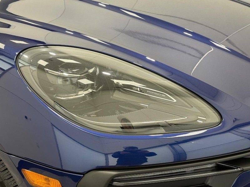 2025 Porsche Macan AWD