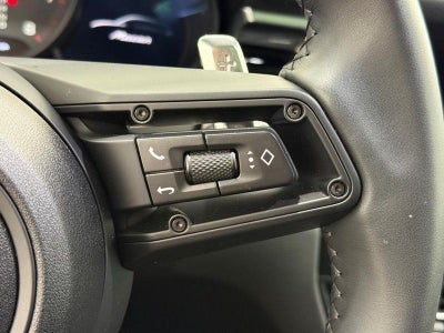 2025 Porsche Macan AWD