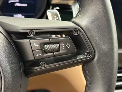 2025 Porsche Macan AWD