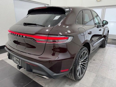 2025 Porsche Macan AWD