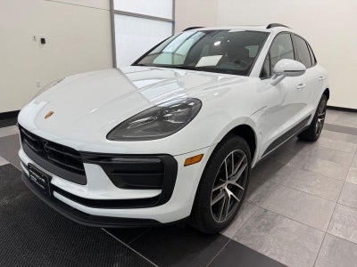 2025 Porsche Macan AWD