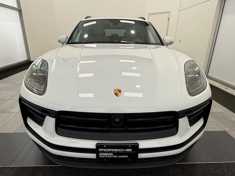 2025 Porsche Macan AWD