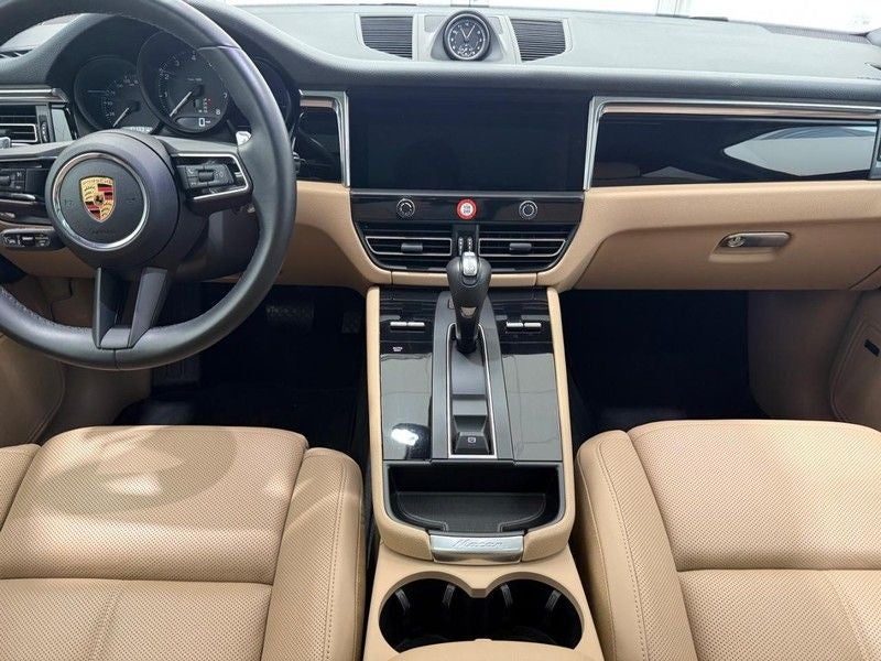2025 Porsche Macan AWD