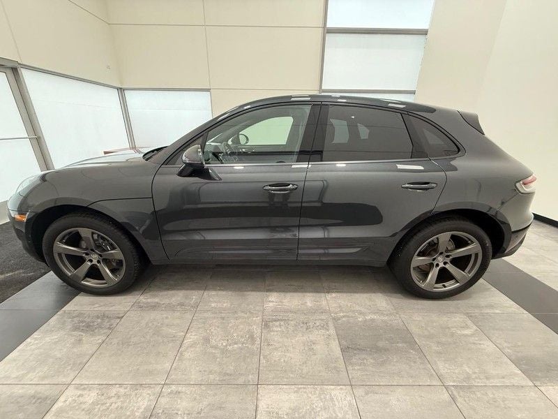 2025 Porsche Macan AWD