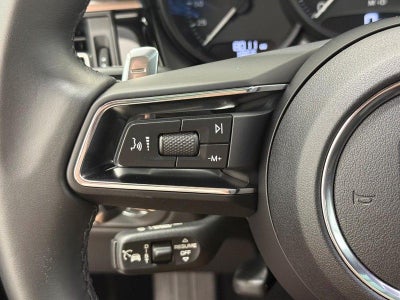 2025 Porsche Macan AWD
