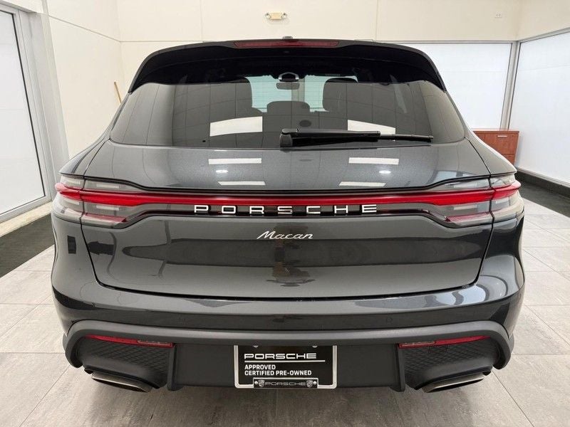 2025 Porsche Macan AWD