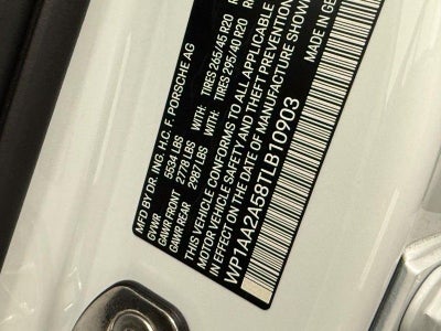 2026 Porsche Macan Base