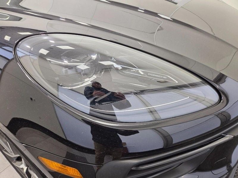 2025 Porsche Macan AWD