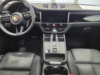 2025 Porsche Macan AWD