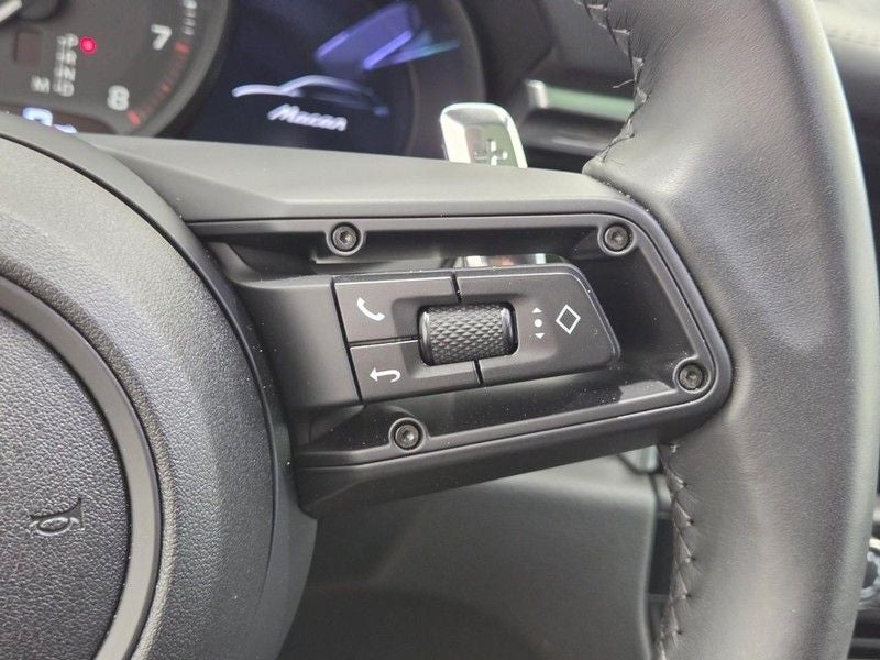 2025 Porsche Macan AWD