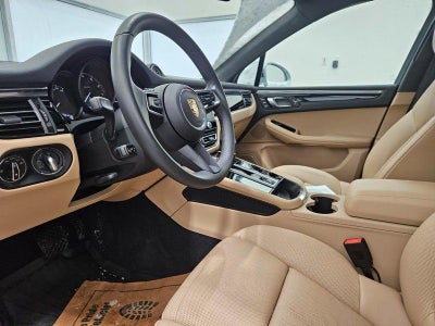 2025 Porsche Macan AWD