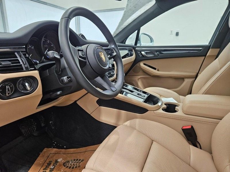 2025 Porsche Macan AWD