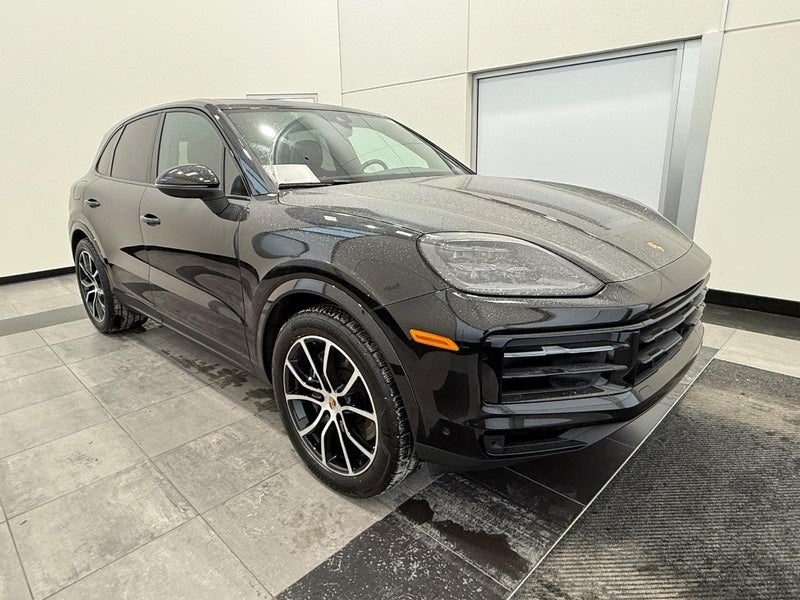 2025 Porsche Cayenne AWD