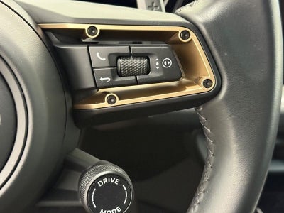 2025 Porsche Cayenne AWD