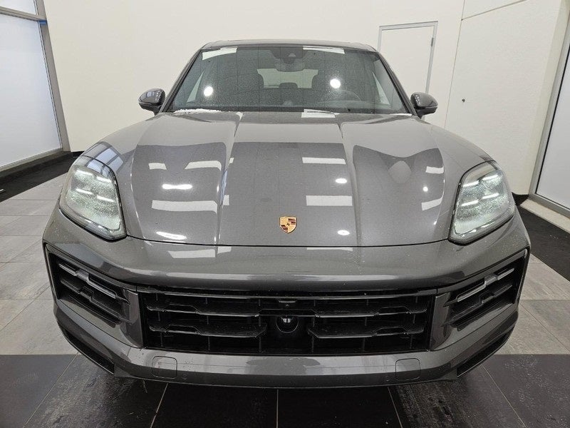 2025 Porsche Cayenne AWD