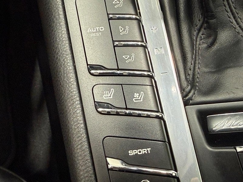 2019 Porsche Macan S