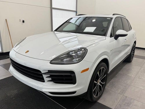 2022 Porsche Cayenne E-Hybrid Base