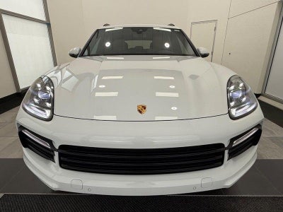 2022 Porsche Cayenne E-Hybrid Base