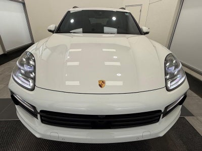 2022 Porsche Cayenne E-Hybrid Base