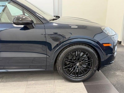 2025 Porsche Cayenne E-Hybrid Turbo