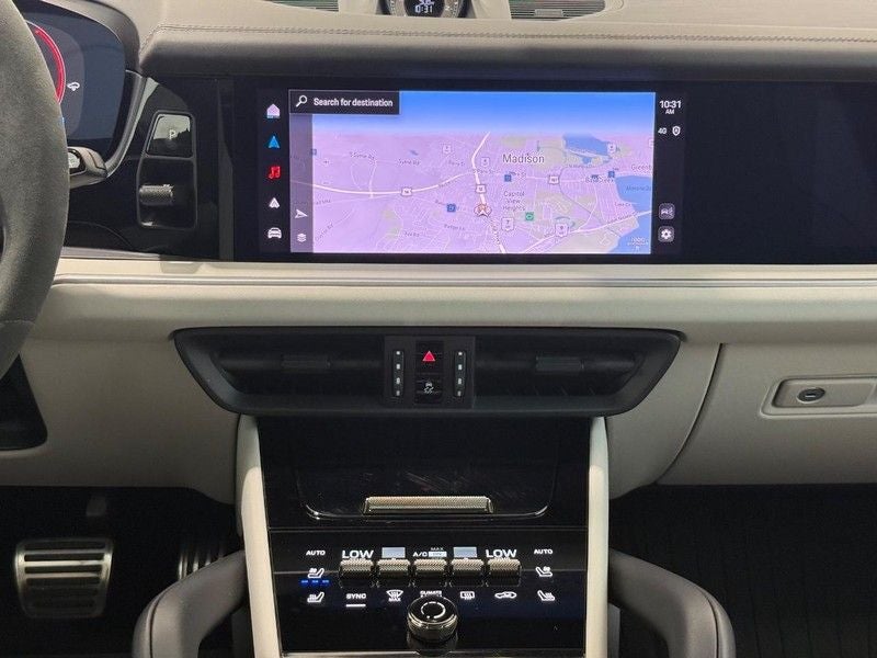 2025 Porsche Cayenne E-Hybrid Turbo