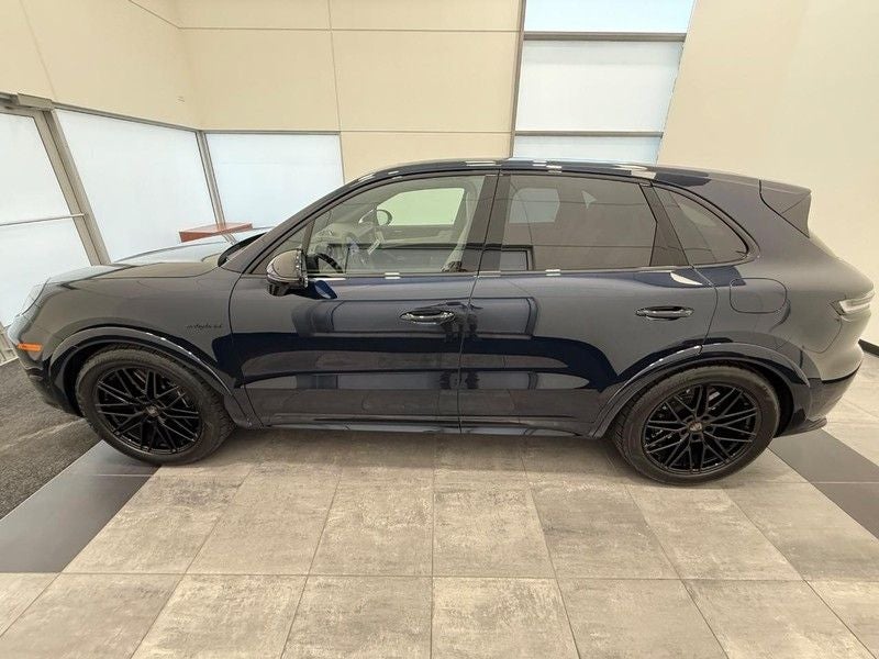2025 Porsche Cayenne E-Hybrid Turbo