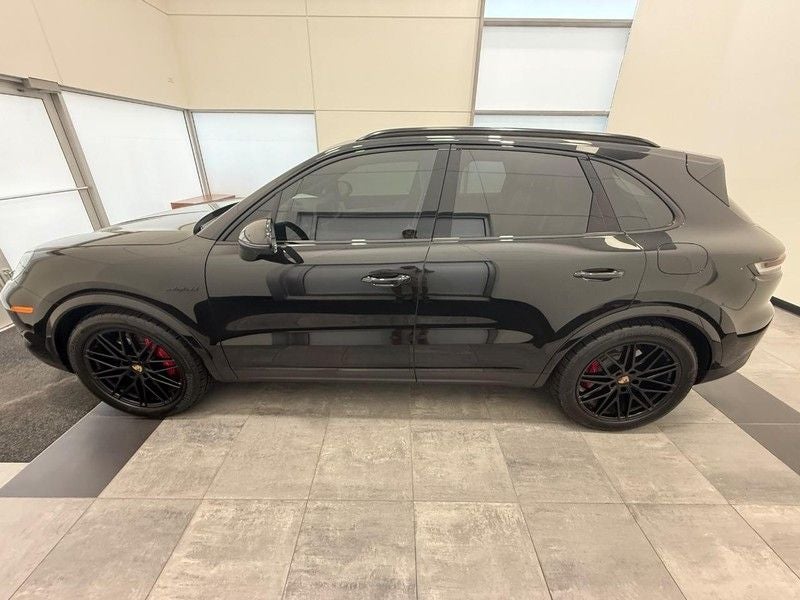 2025 Porsche Cayenne E-Hybrid S