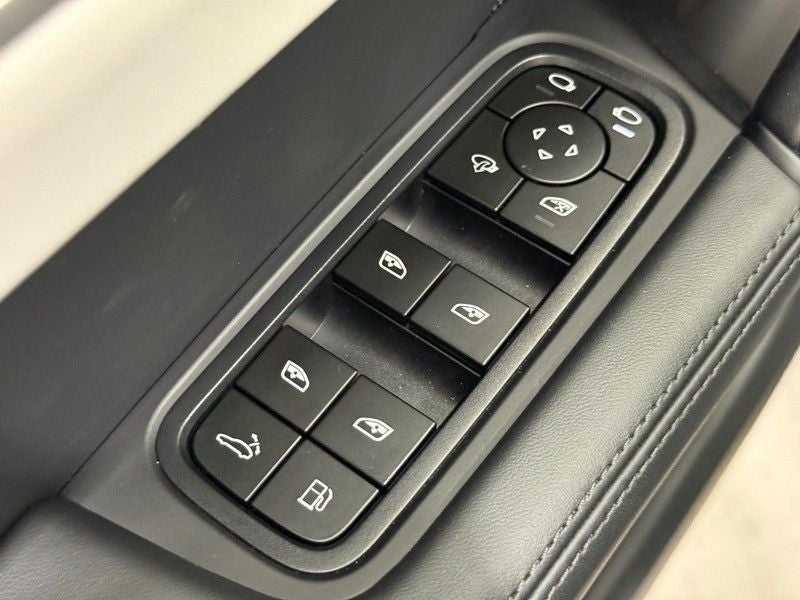 2025 Porsche Cayenne E-Hybrid S