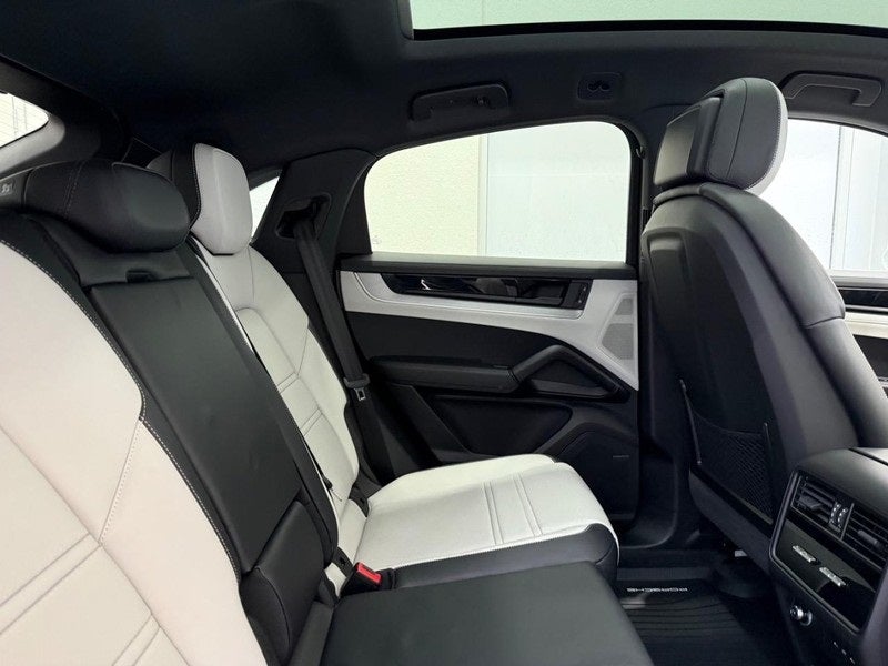 2025 Porsche Cayenne Coupe Coupe AWD