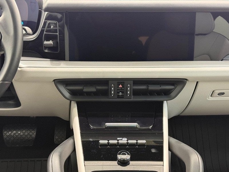 2025 Porsche Cayenne Coupe Coupe AWD