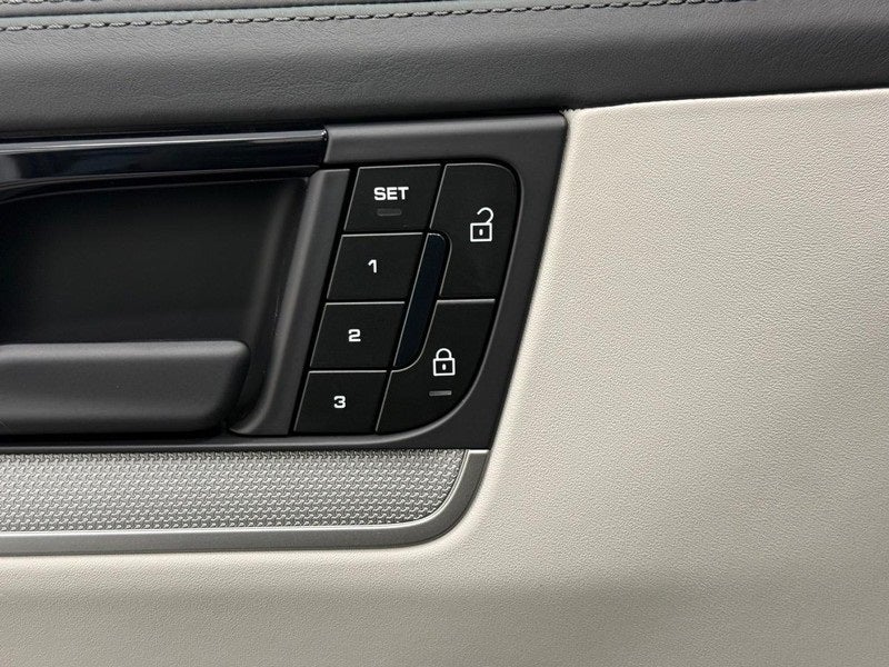 2025 Porsche Cayenne Coupe Coupe AWD