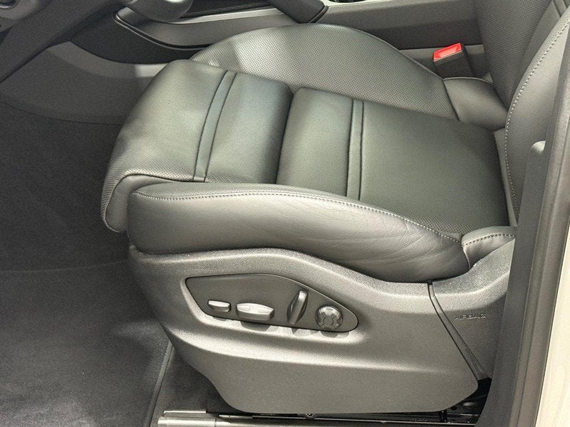 2026 Porsche Cayenne Coupe Coupe AWD